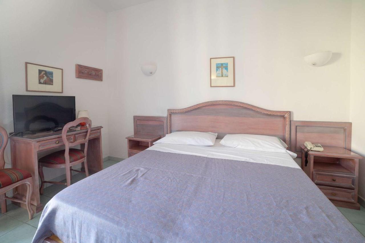 Superior Double or Twin Room Pool View